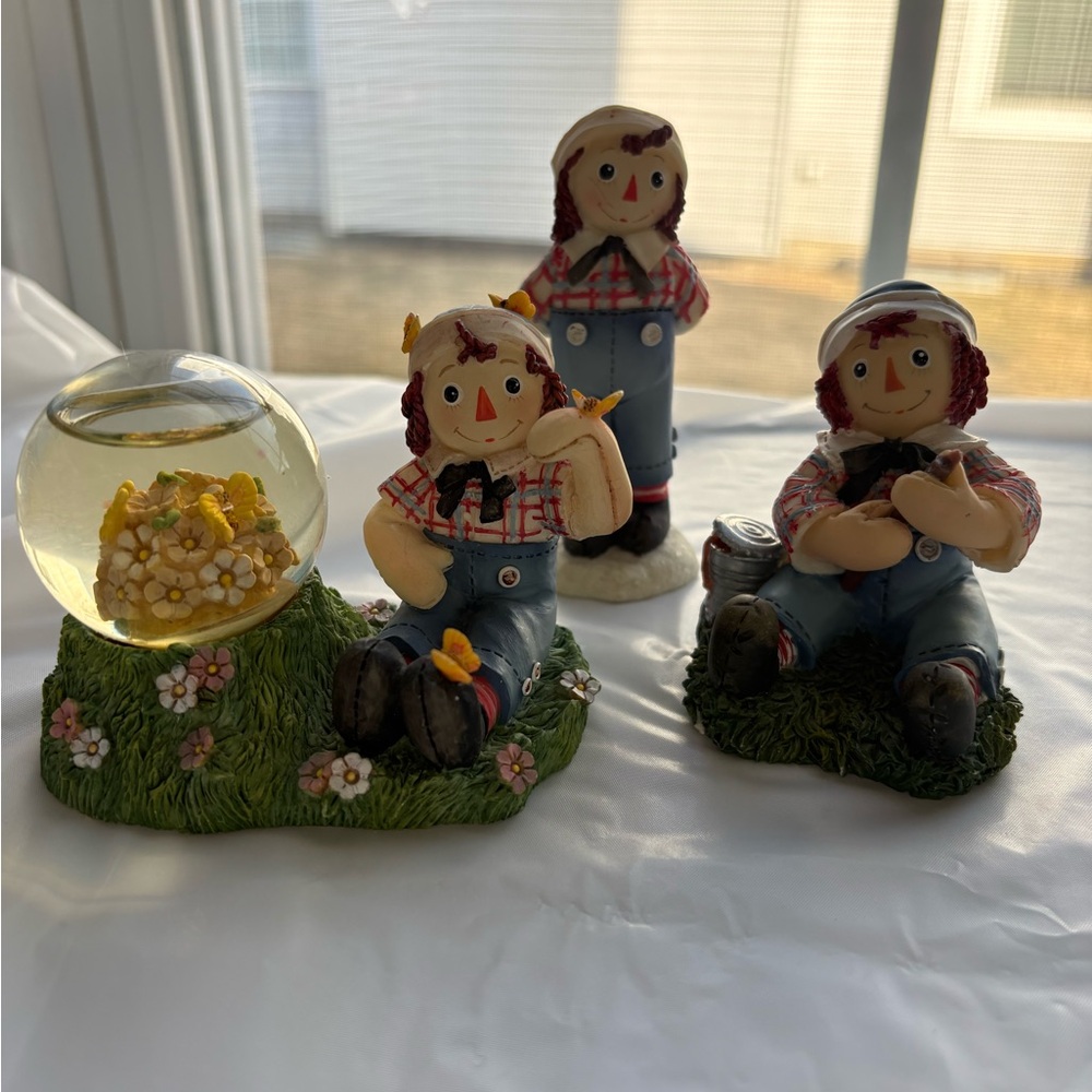 MINT Enesco Raggedy Ann & Andy Multicolor Resin & Glass Figurine Set of 3